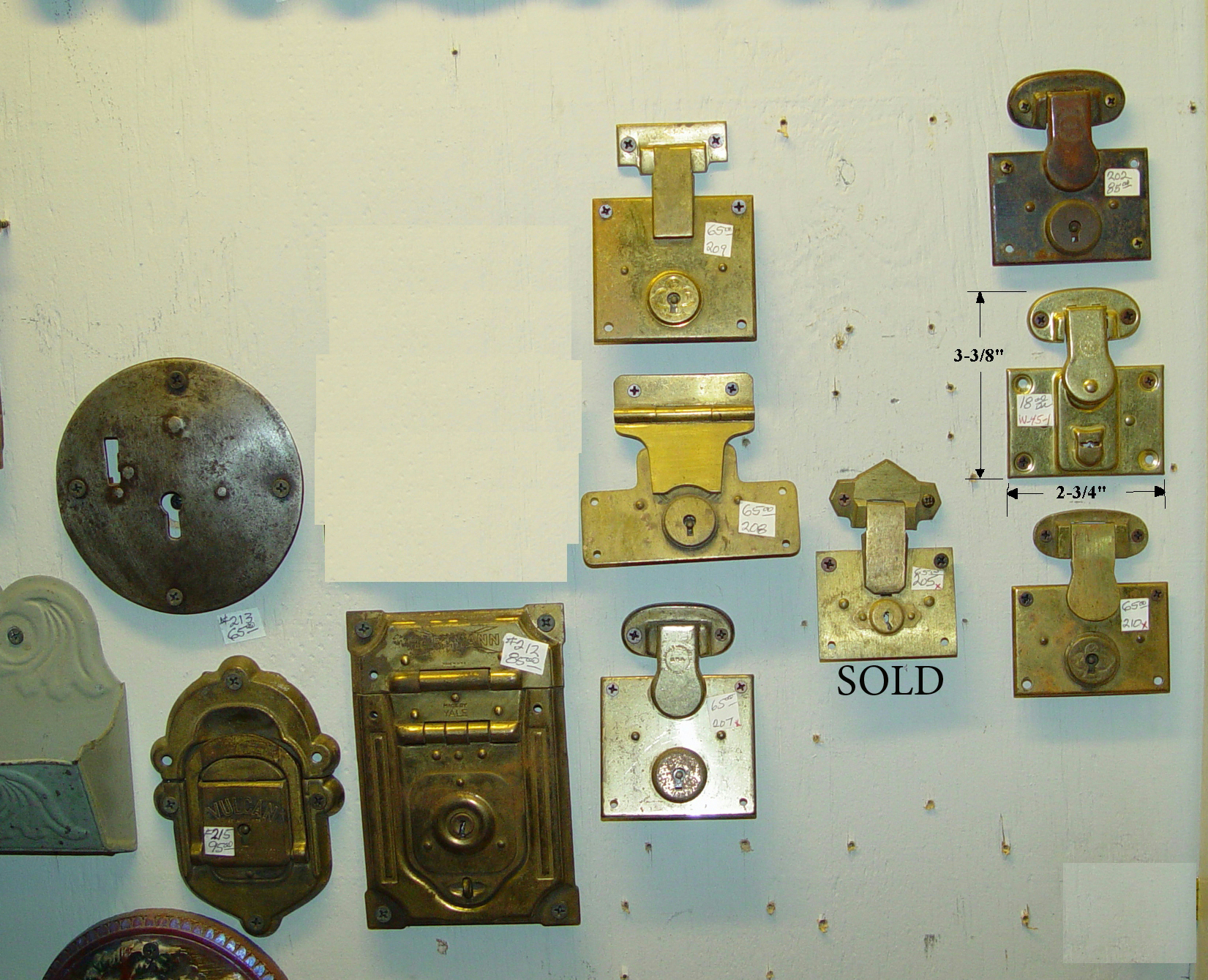 types of antique trunk locks